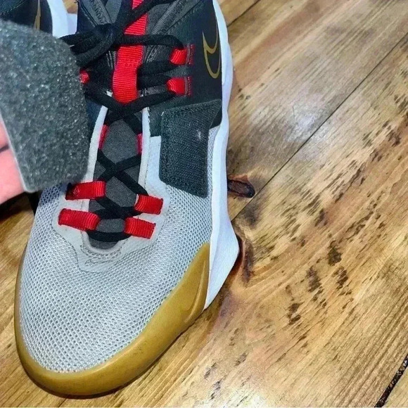 Nike Future Court Youth 5.5 C-T2866-001 super condition - Picture 9 of 12